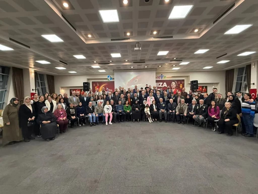 İzmit Belediyesi'nden şehit aileleri ve gazilere vefa iftarı