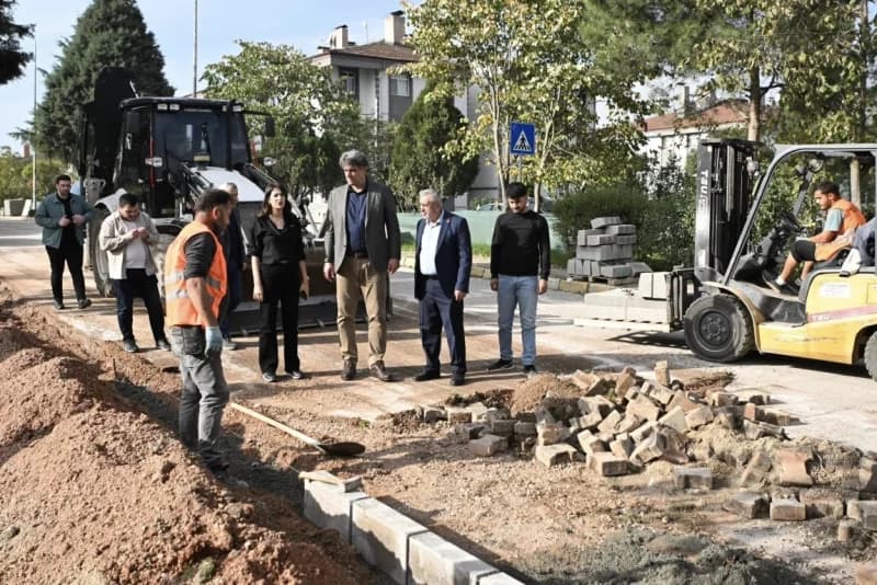 Kartepe'de Asfalt ve Parke Çalışmaları Tam Gaz!