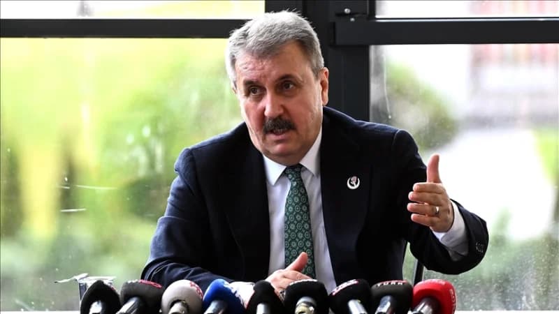 Mustafa Destici: Düşen doğum oranları büyük tehdit!