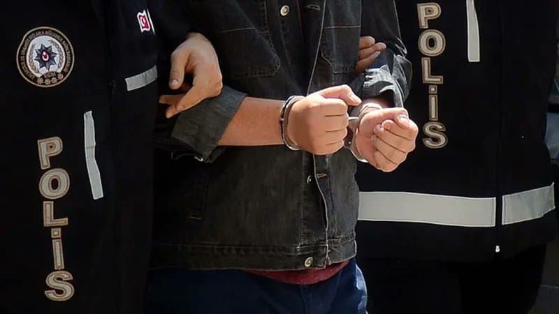 Sakarya'da FETÖ Operasyonu: 3 Kişi Tutuklandı!