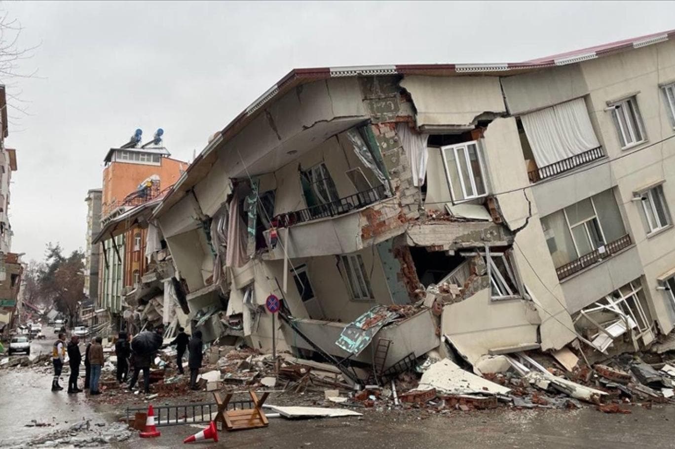 Türkiye 2025'te Depremlerle Sarsıldı!