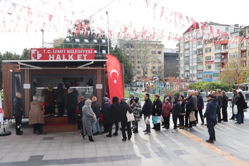İzmit'te Uygun Fiyatlı Et Desteği Devam Ediyor!