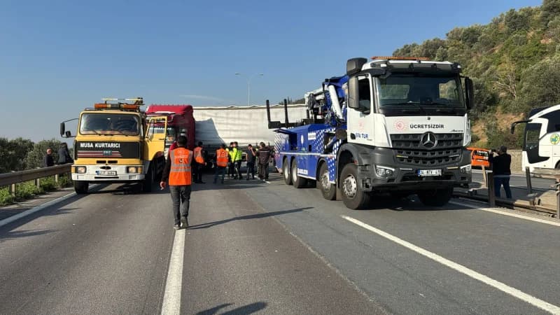 Körfez'de Tır Kazası: TEM Otoyolu Kapandı!