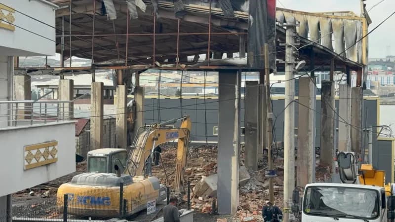Dilovası'nda 7 Kişinin Hayatını Kaybettiği Atölye Yıkılıyor!