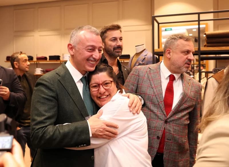 Kocaeli'de Engelli Öğrenciler AVM'de İş Deneyimi Yaşadı!