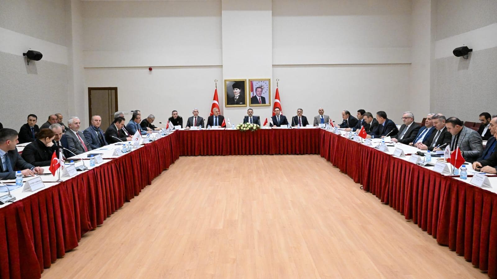 Vali Aktaş Başkanlığında Göç Toplantısı