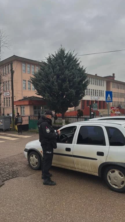 Okul çevrelerinde güvenliğe sıkı denetim