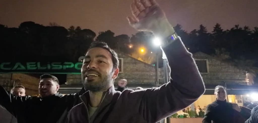 Selçuk İnan’a Boğaz’da Sürpriz Doğum Günü!