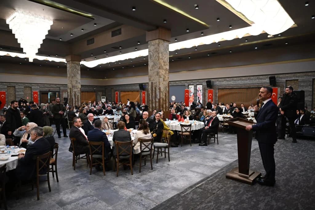 Vali Aktaş'tan Şehit Aileleri ve Gazilerle İftar Sofrası