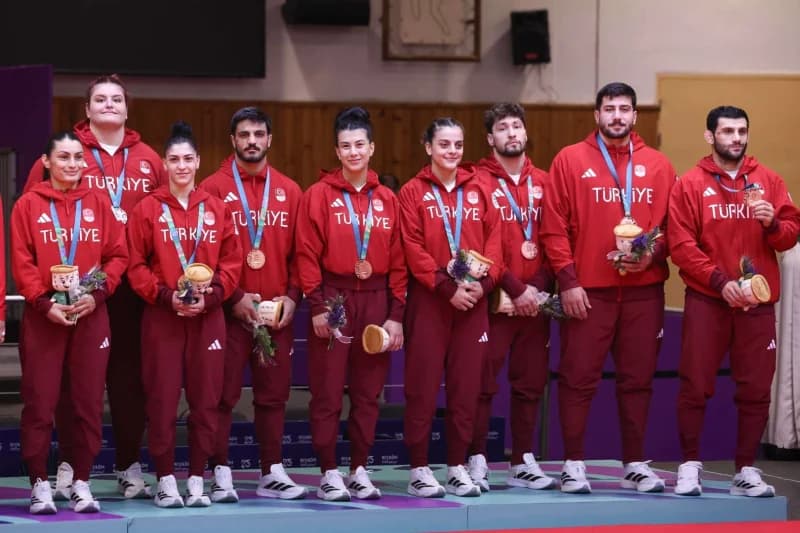 Kocaeli Kağıtspor Riyad'dan Madalya Yağdırdı!