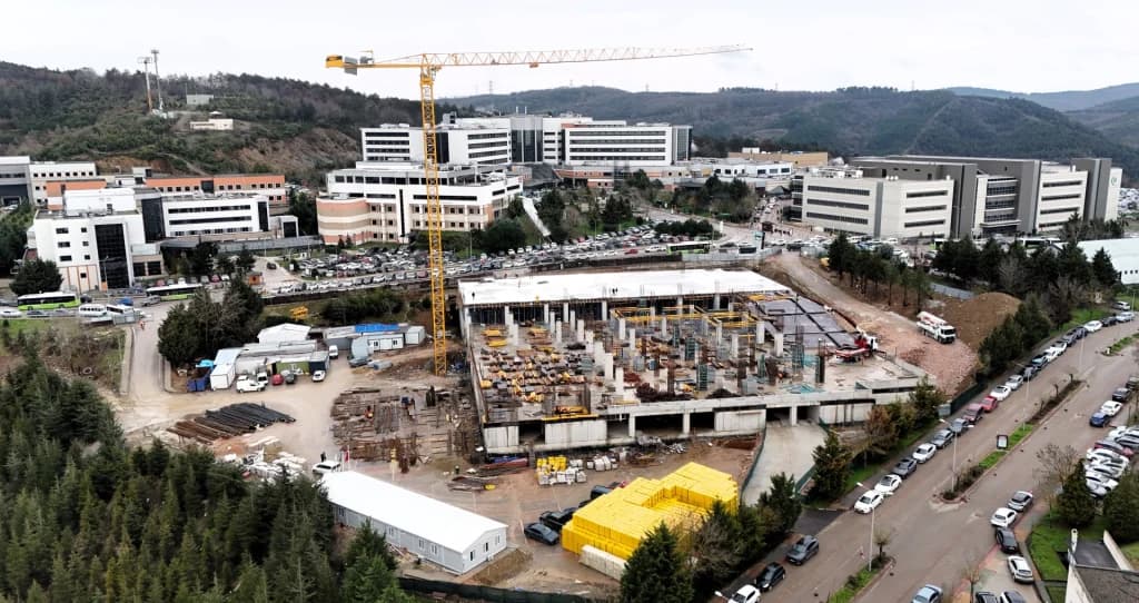 Umuttepe'de otoparkın ilk katı açıldı