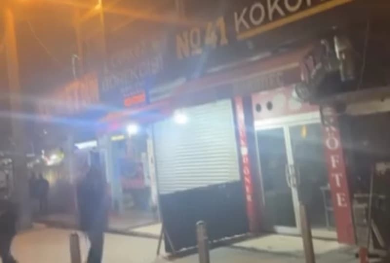 Gebze'de Çöken Bina Yanındaki Yapı Boşaltıldı!