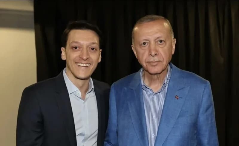 Mesut Özil'den Gündem Yaratan Açıklama!