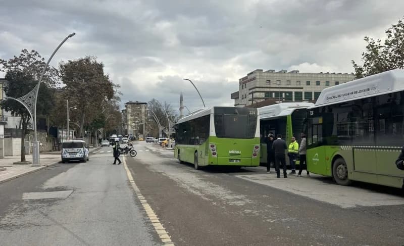 İzmit Cedit Mahallesi'nde Silahlı Rehine Krizi!