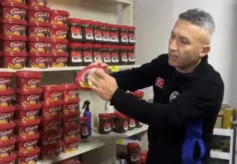 Derince'de Tarihi Geçmiş Ürün Skandalı!