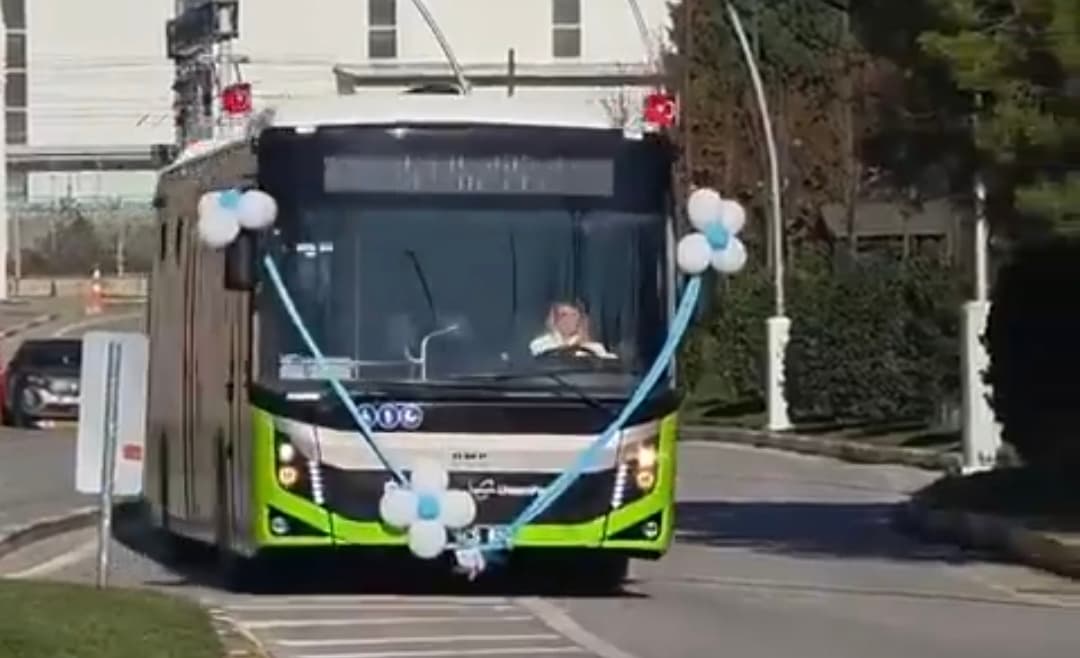 Kocaeli'de Kadın Şoför Sosyal Medyada Gündem Oldu!