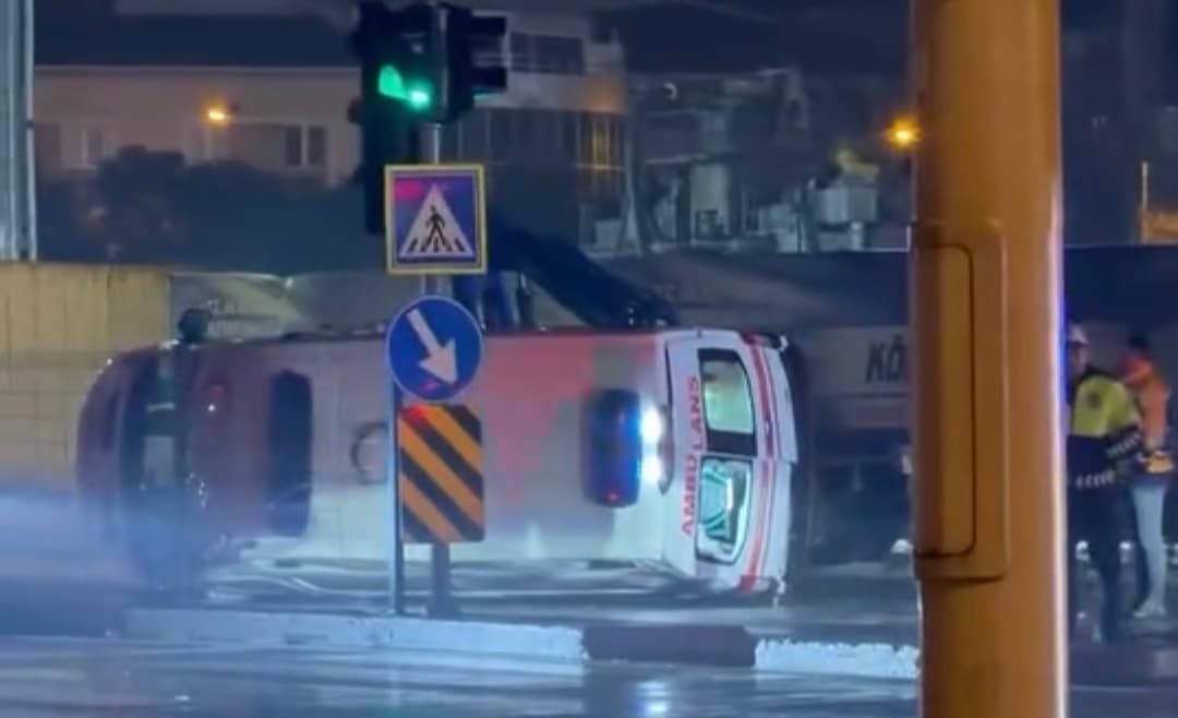 Kocaeli'de Ambulans Devrildi!