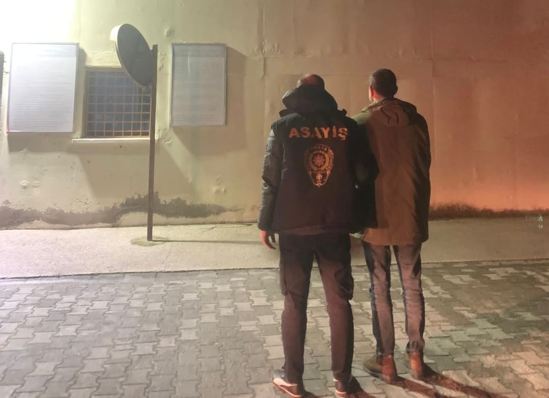 Darıca'da Dolandırıcılık Hükümlüsü Yakalandı!