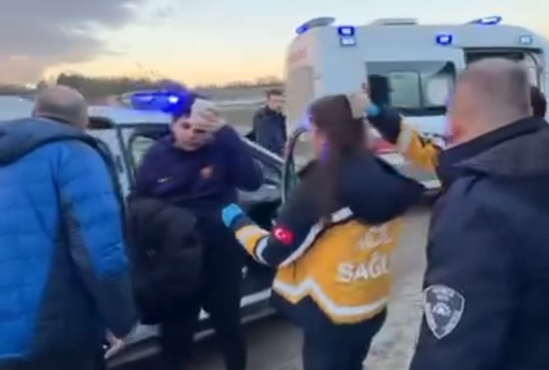 Gebze'de Otomobil Direğe Çarptı: 1 Çocuk Yaralandı!