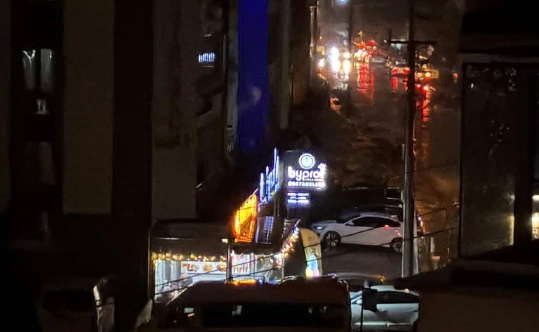 Gölcük'te Şimşek Korkuttu!