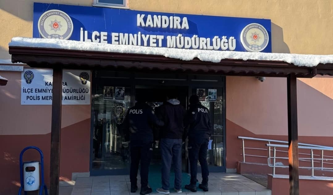 Kocaeli'de Tefecilik Suçundan Aranan Yakalandı!
