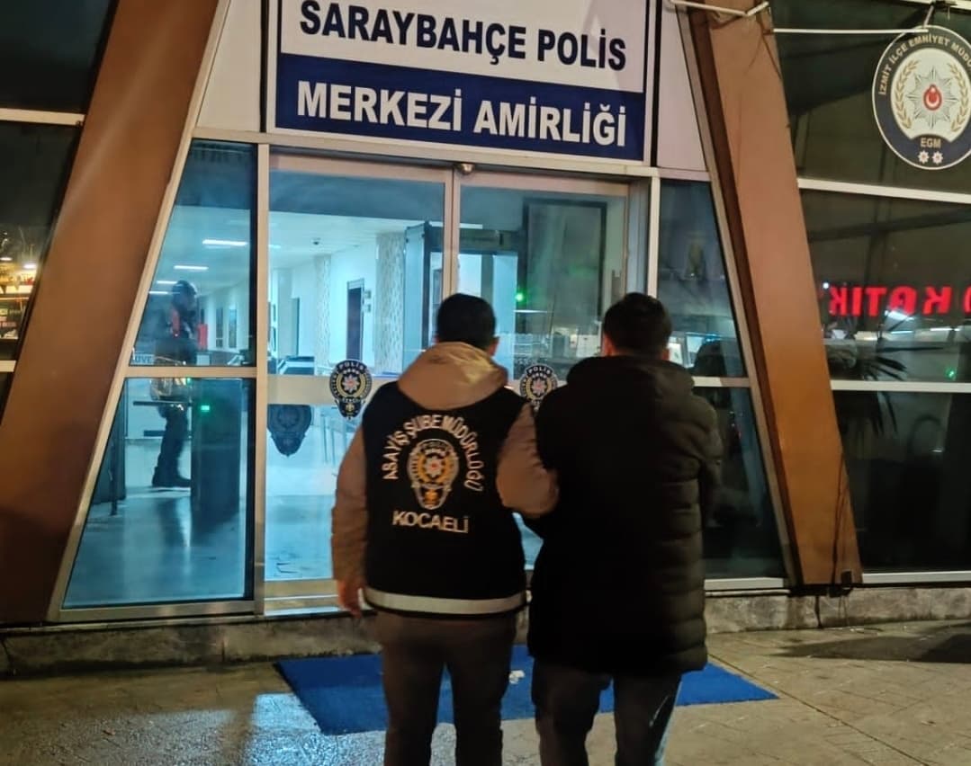 Kocaeli'de Nitelikli Dolandırıcı Yakalandı!