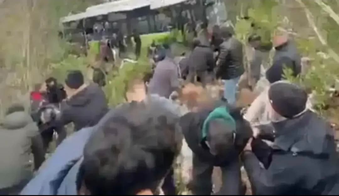 Kartepe'de Otobüs Kazası: Çok Sayıda Yaralı!