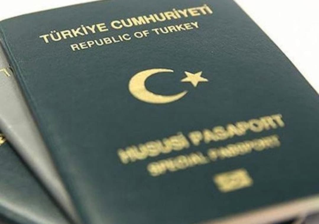 Gazetecilere Yeşil Pasaport Talebi!