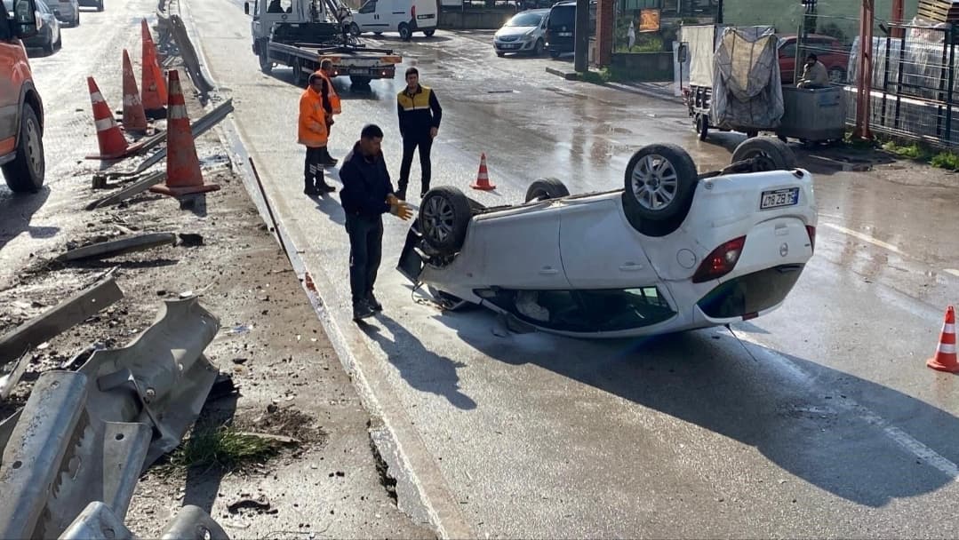 İzmit D-130'da Bariyersiz Noktada Kaza!