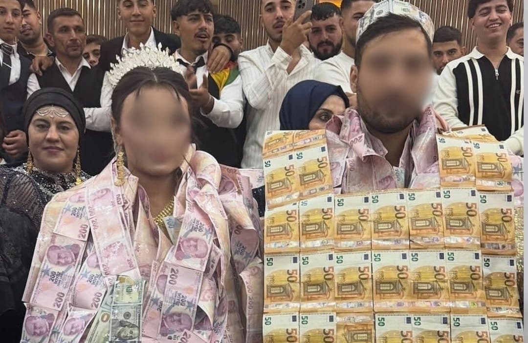 Antalya’da düğünlerde para saçılması tartışması