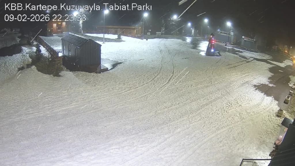 Kartepe Kuzuyayla'da kar sevinci yeniden yaşanıyor