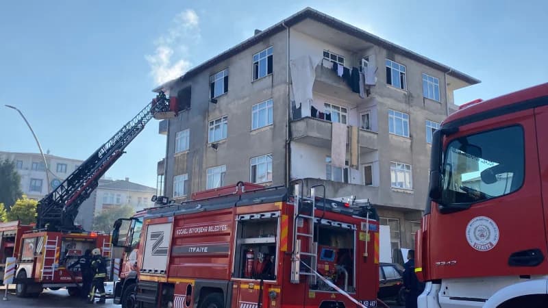 Kartepe'de Ev Yangını: Büyük Maddi Hasar!