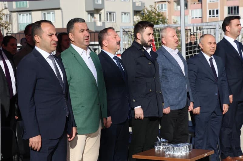 Gebze'de Aziz Sancar Ortaokulu Törenle Açıldı!