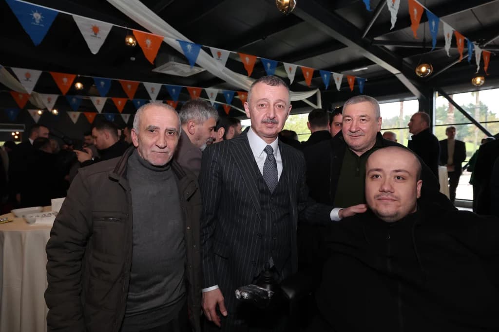 AK Parti Kocaeli'de bayramlaştı