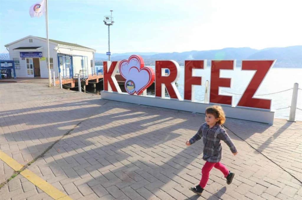 Körfez'de Canlı Müzik Ücreti Tartışması: Vatandaşlar Denetim İstiyor