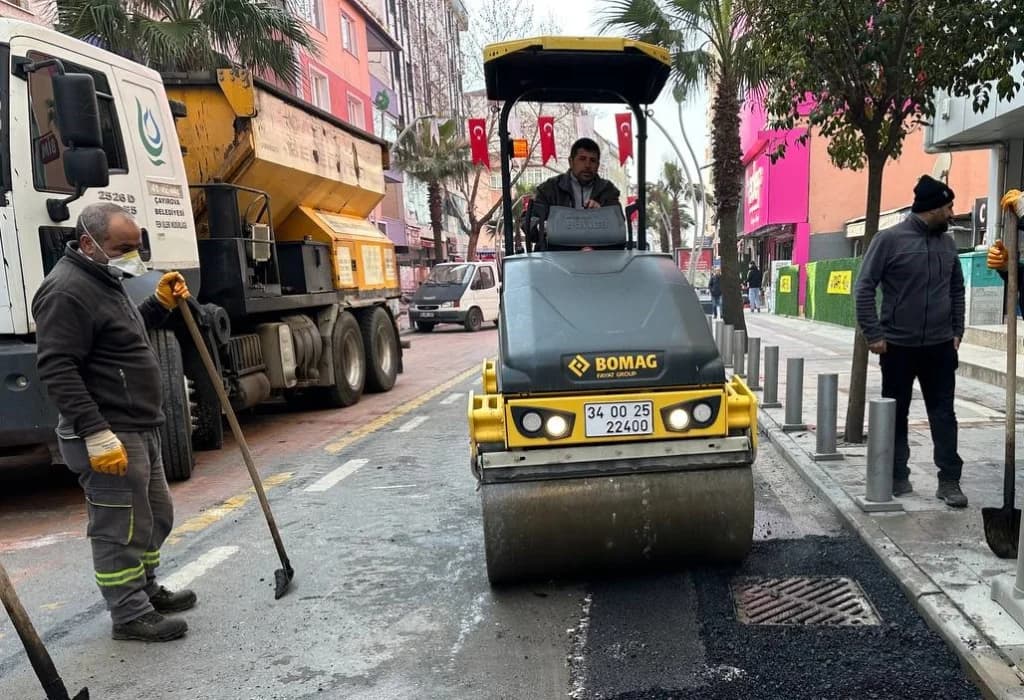 Çayırova Fatih Caddesi'nde bakım ve onarım