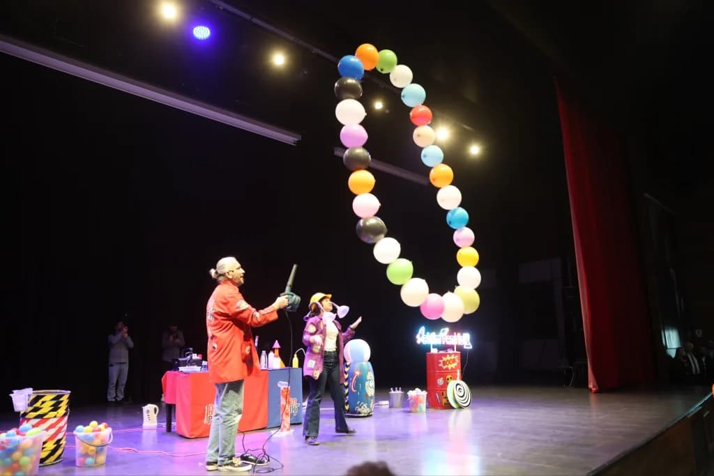 Çayırova'da Bilim Şenliği Başladı