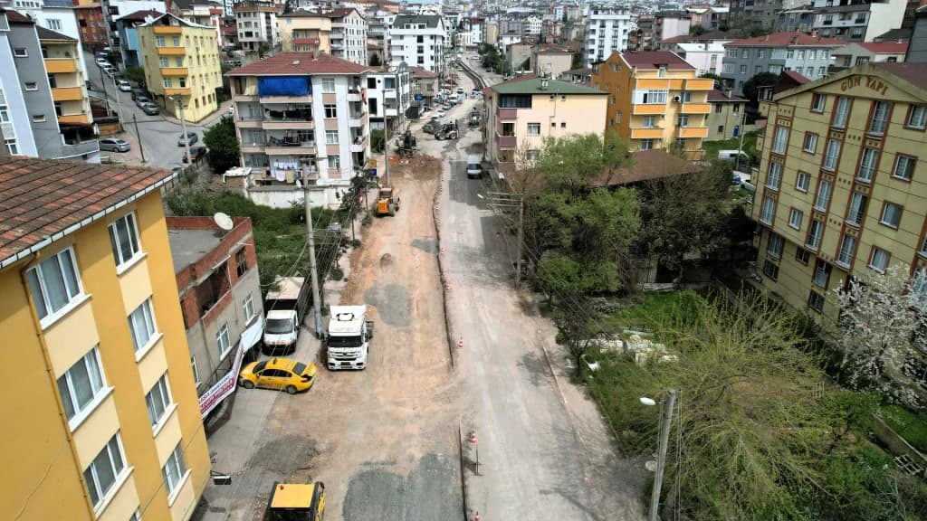 Çayırova'nın Prestij Caddesi Yenileniyor