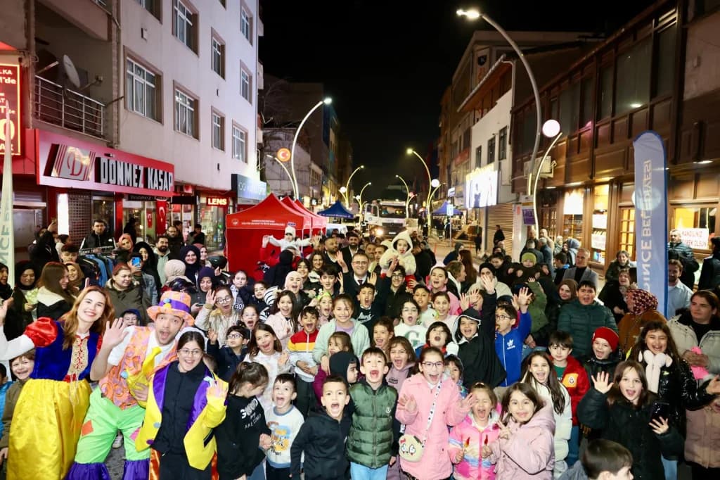 Derince'de binler aynı sofrada buluştu