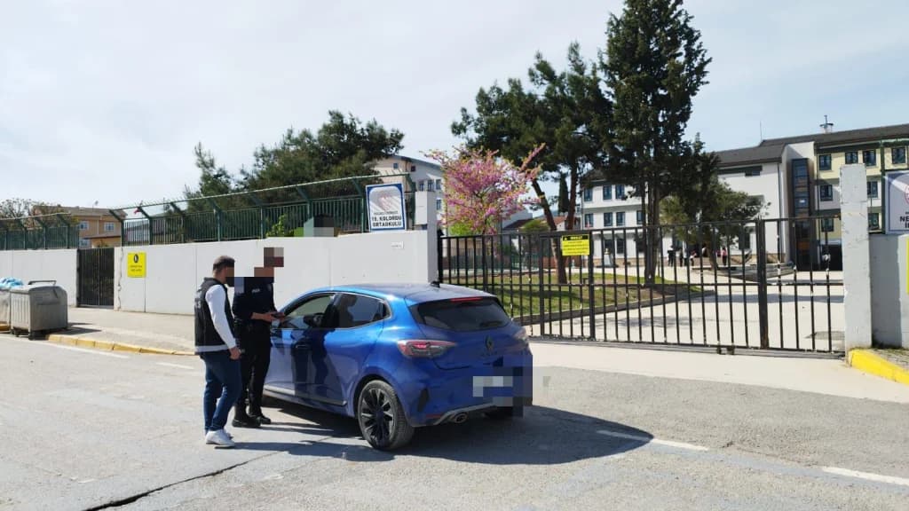 Derince'de okul çevrelerine sıkı denetim!