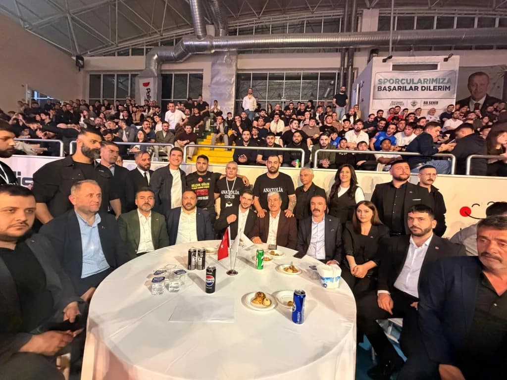 Dilovası'nda Boks ve Kick Boks Heyecanı