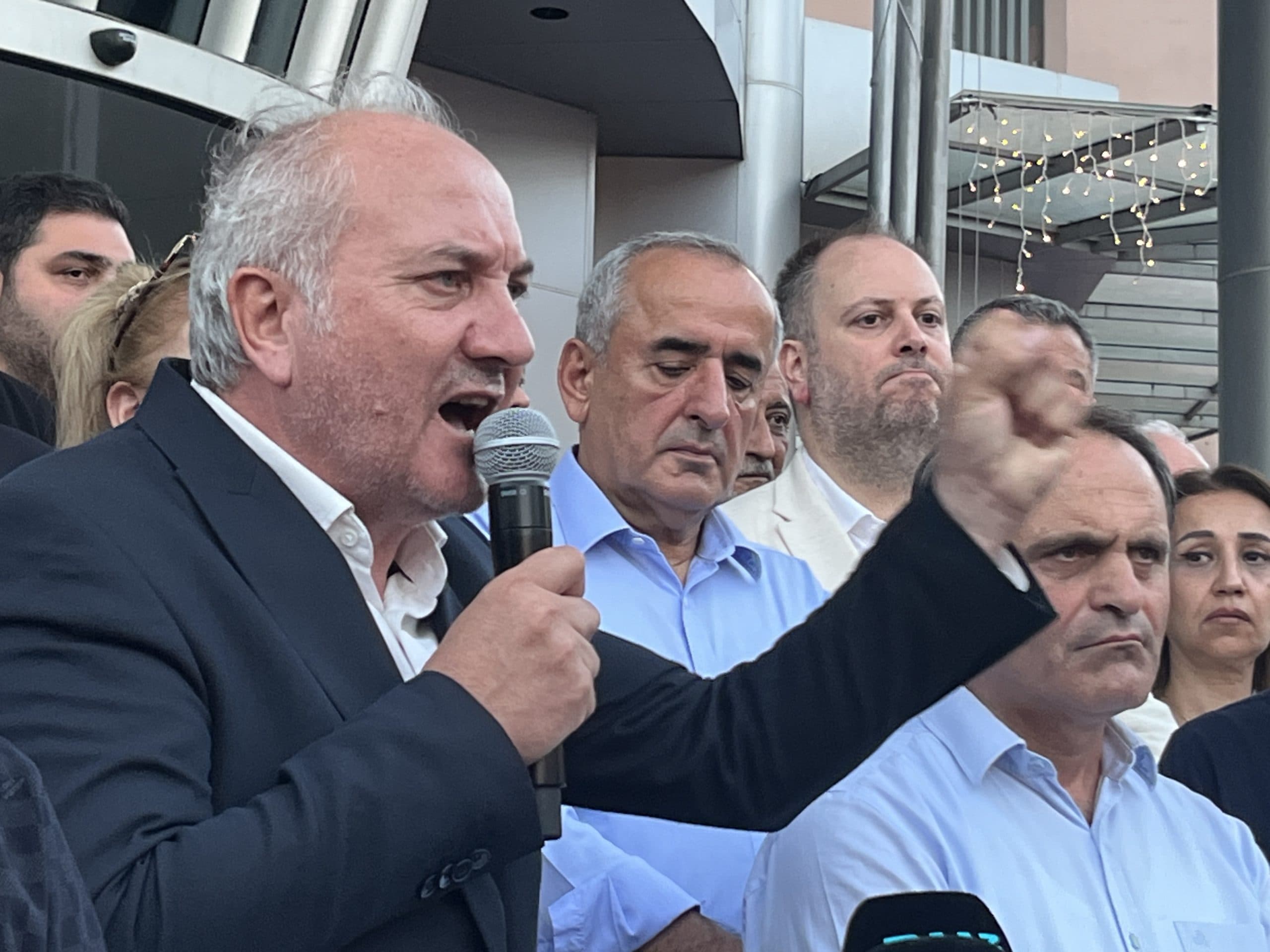 “HALKIN GÖNLÜNDEN SİLEMEZSİNİZ”