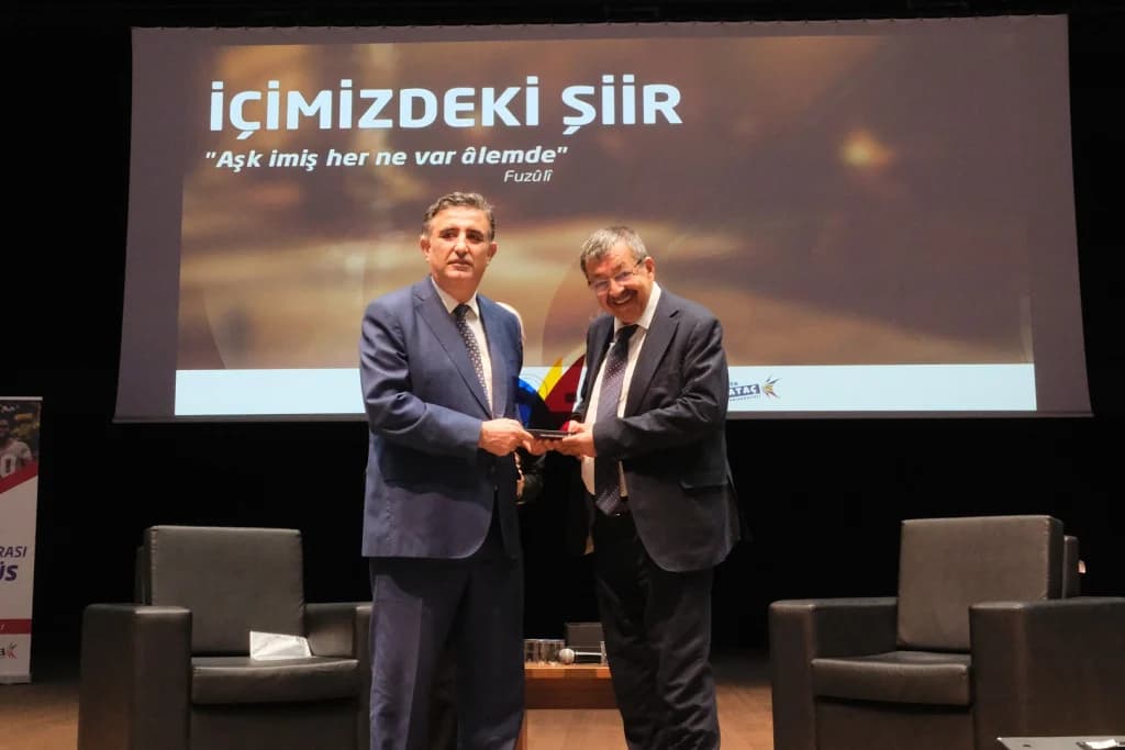 Hayati İnanç'tan GTÜ'de Şiir Yolculuğu