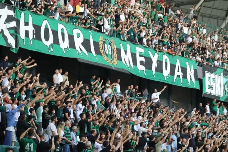 Hodri Meydan'dan Uras Ege'ye büyük destek!