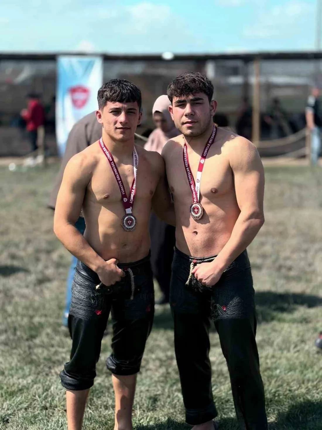 Kağıtspor’dan madalya yağmuru