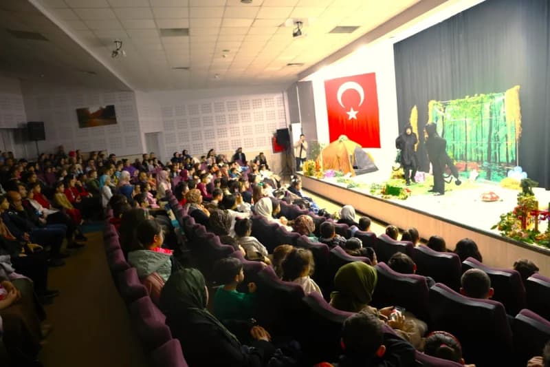 Kartepe'de Minik İzleyicilere Neşeli Bir Gün!
