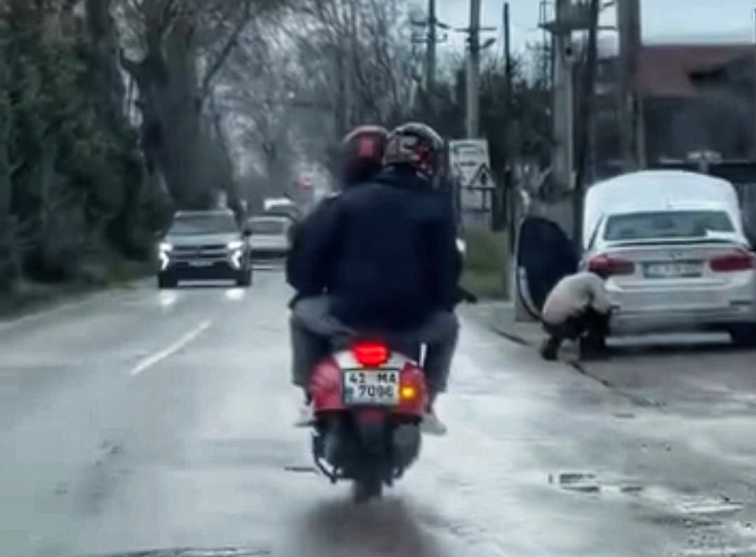 Kartepe'de motosikletli iki şüpheli yakalandı!