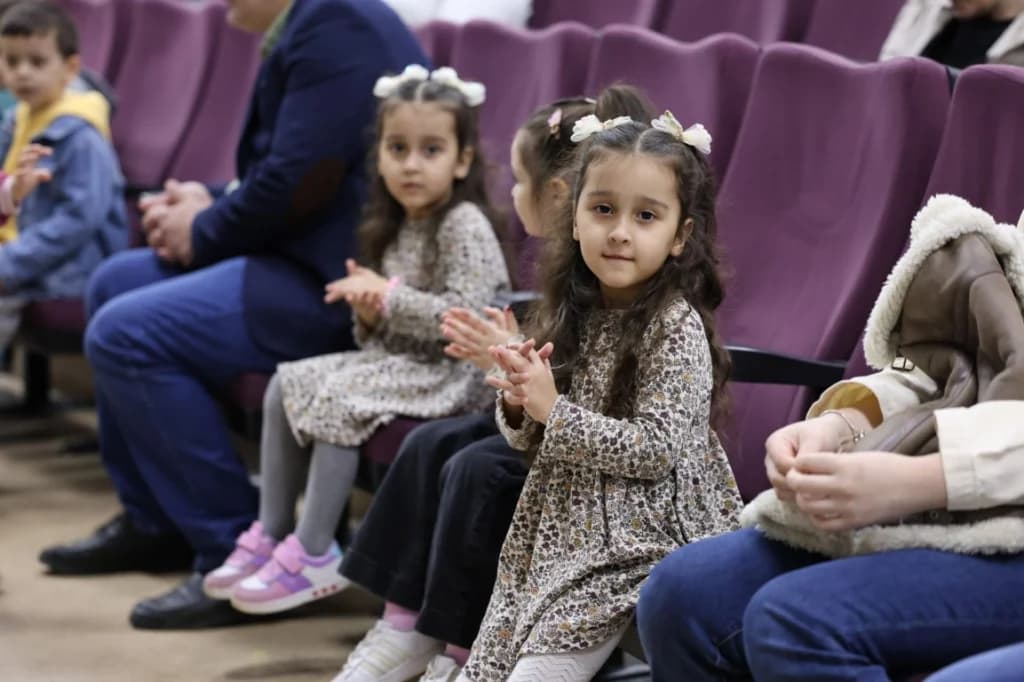 Kartepe'de tiyatro rüzgarı esti
