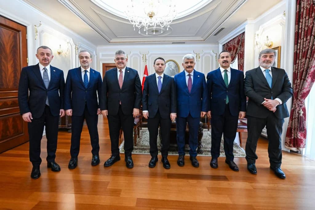 Kocaeli Heyetinden Bakan Gürlek'e Ziyaret
