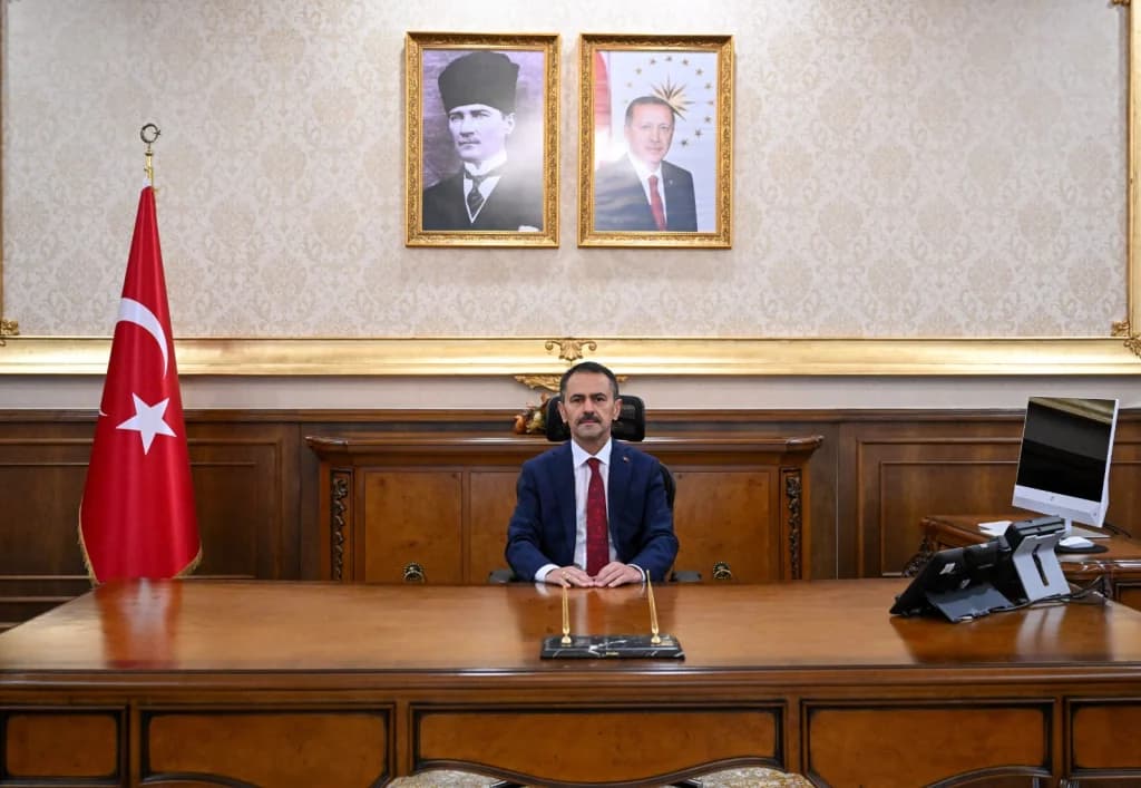 Kocaeli Valisi Aktaş'tan 23 Nisan Mesajı